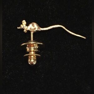 Mouse EUC lapel Pin/TieTac Gold tone Broach
